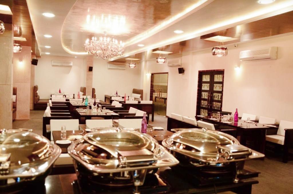 Fabhotel Resolute Gopalpura Jaipur Exteriör bild