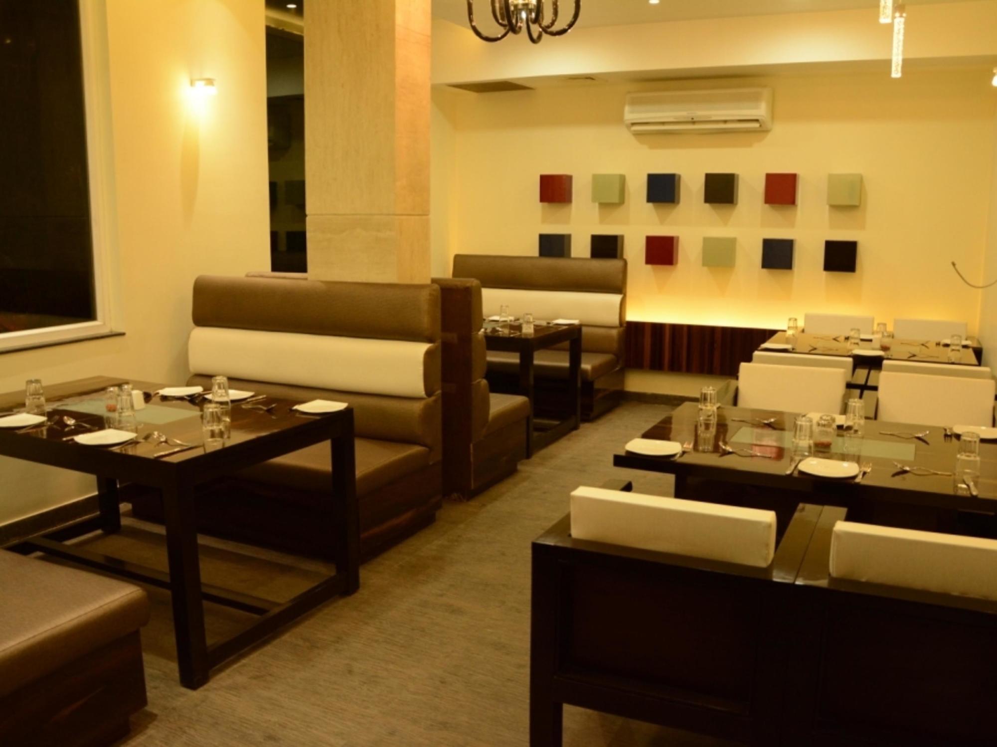 Fabhotel Resolute Gopalpura Jaipur Exteriör bild